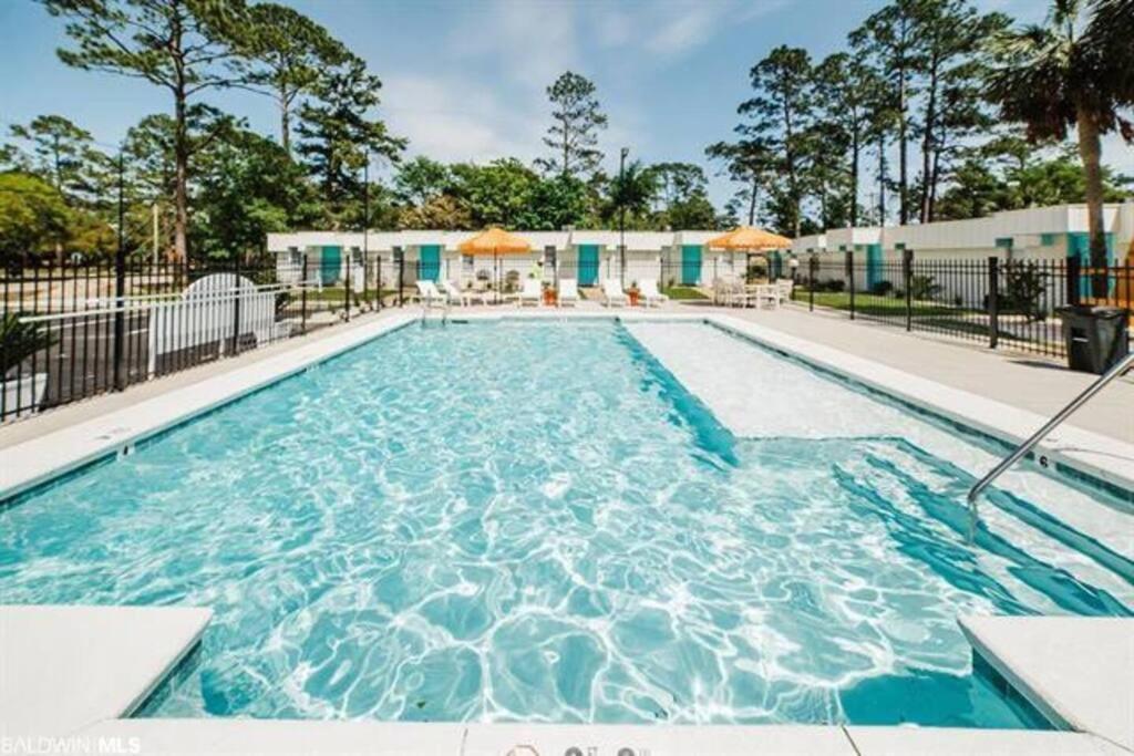 Gulf Shores Getaway Steps Away From The Pool! Ngoại thất bức ảnh