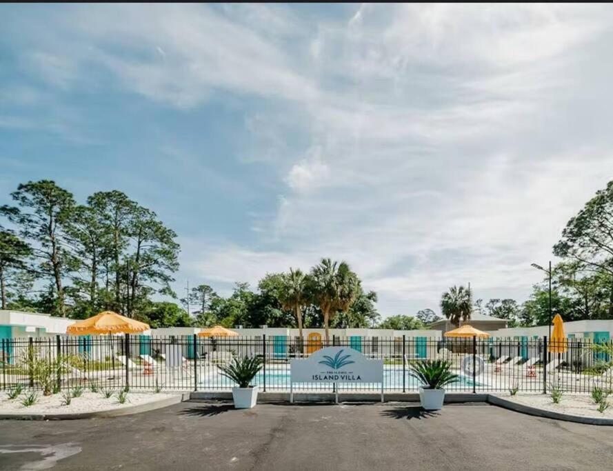 Gulf Shores Getaway Steps Away From The Pool! Ngoại thất bức ảnh